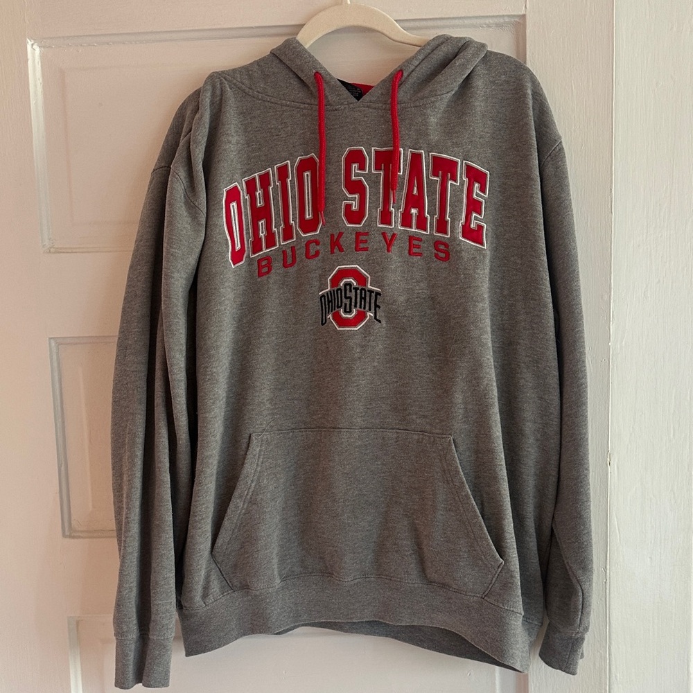 Colosseum Ohio State Buckeyes Gray and Red Hoodie